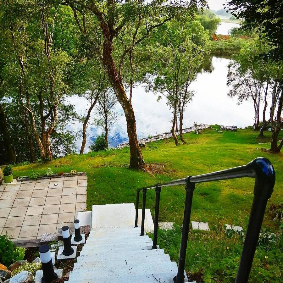 Coill Maher Lake House Guest House Балишанън Екстериор снимка